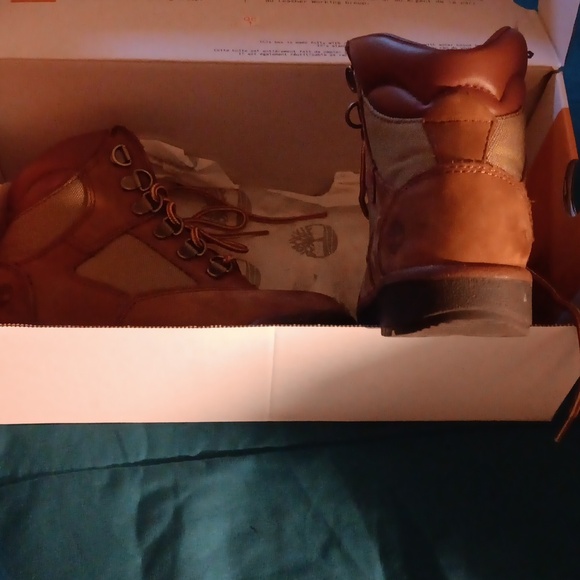 Timberland - Picture 2 of 7